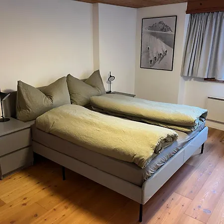 Doppelstoeckige Familienwohnung In Im Unterengadin * 프탄