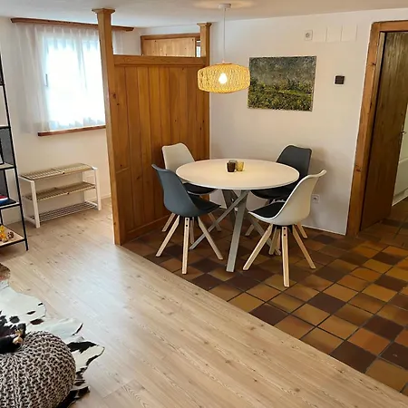 Doppelstoeckige Familienwohnung In Im Unterengadin