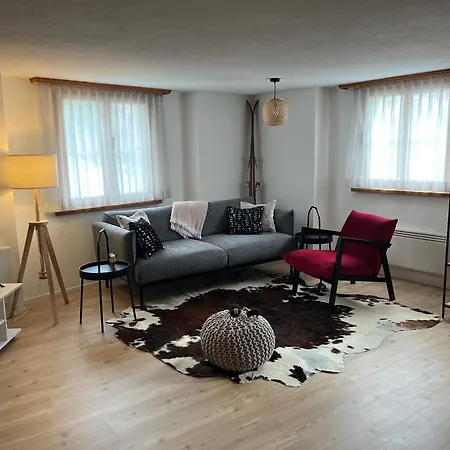 Apartment Doppelstoeckige Familienwohnung In Im Unterengadin *